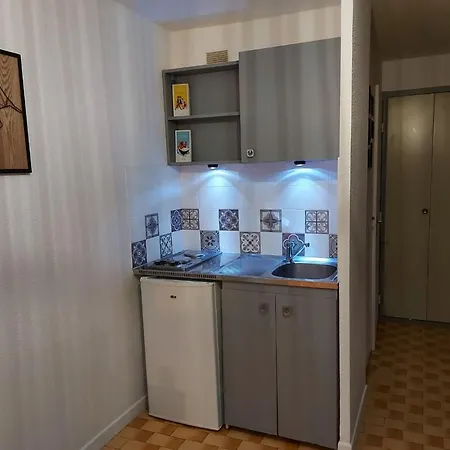 Coquet Studio Avec Belle Terrasse Apartamento *