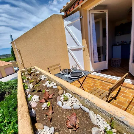 Coquet Studio Avec Belle Terrasse Apartment La Londe-les-Maures